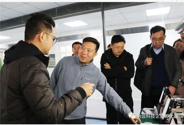 天津市工業和信息化局工業中小企業創新發展處處長李剛一行到諾邁科技調研參觀